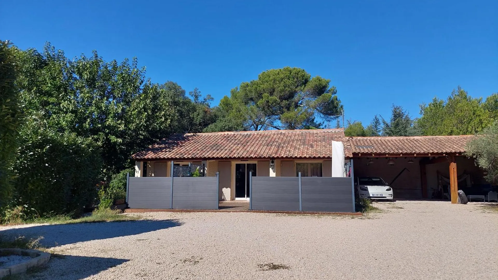 Maisonnette L'Olivier Lauris Francia